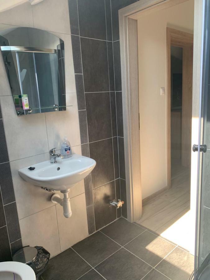 Apartmanovy Dom Magda Vrbov Exteriér fotografie