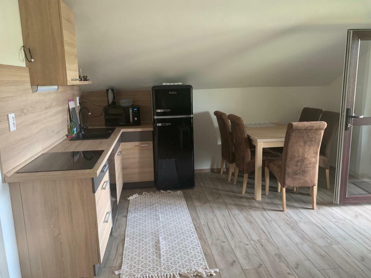 Apartmanovy Dom Magda Vrbov Exteriér fotografie